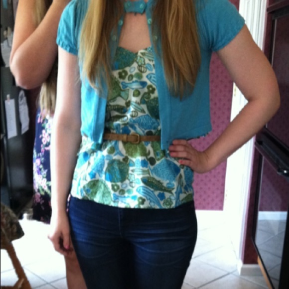 š Anthro Puget Sounds Fish Top - Picture 6 of 6